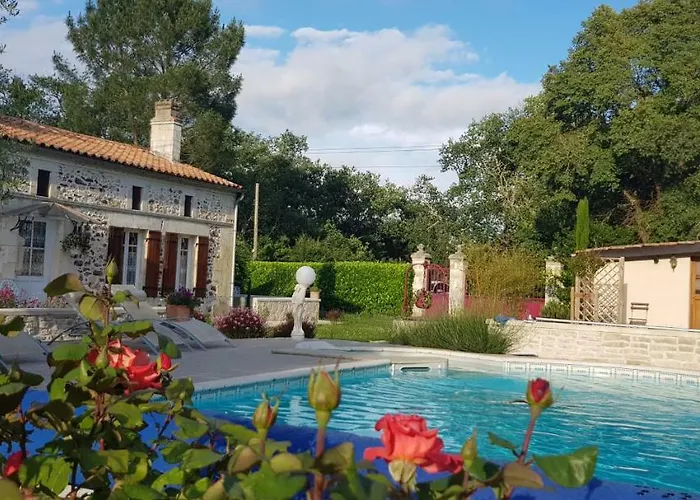 Ti-case بيت للعطل Bussac-Foret